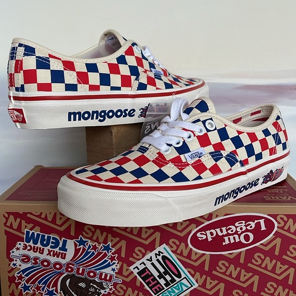 Vans WMNS Authentic 44 D
Our Legends Mongoose Red/ VN0A4BVYRDB
Sneakers - Picture 8 of 16